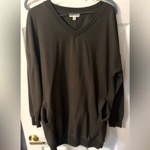 Zenana Outfitters Dark Green V-Neck Sweater